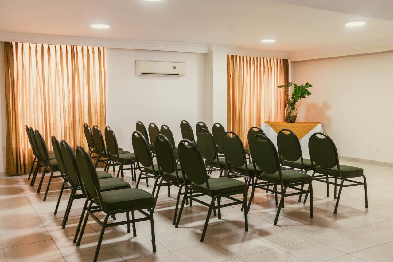 Hotel Faranda Express Puerta Del Sol Barranquilla, A Member Of Radisson Individuals Barranquilla  Bagian luar foto