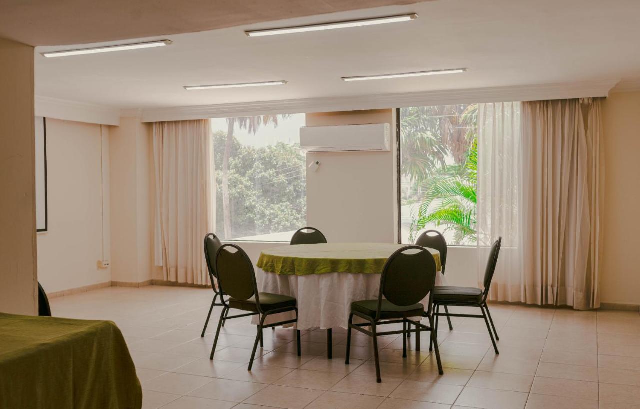 Hotel Faranda Express Puerta Del Sol Barranquilla, A Member Of Radisson Individuals Barranquilla  Bagian luar foto