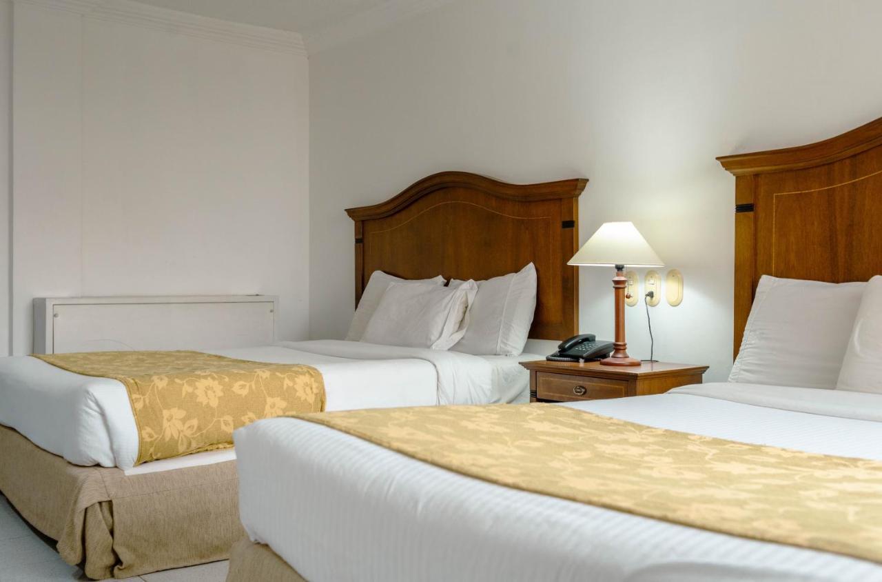 Hotel Faranda Express Puerta Del Sol Barranquilla, A Member Of Radisson Individuals Barranquilla  Bagian luar foto