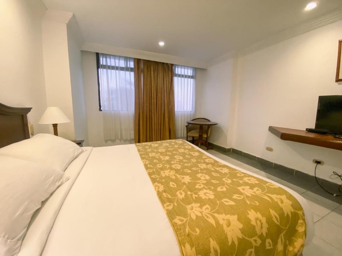 Hotel Faranda Express Puerta Del Sol Barranquilla, A Member Of Radisson Individuals Barranquilla  Bagian luar foto
