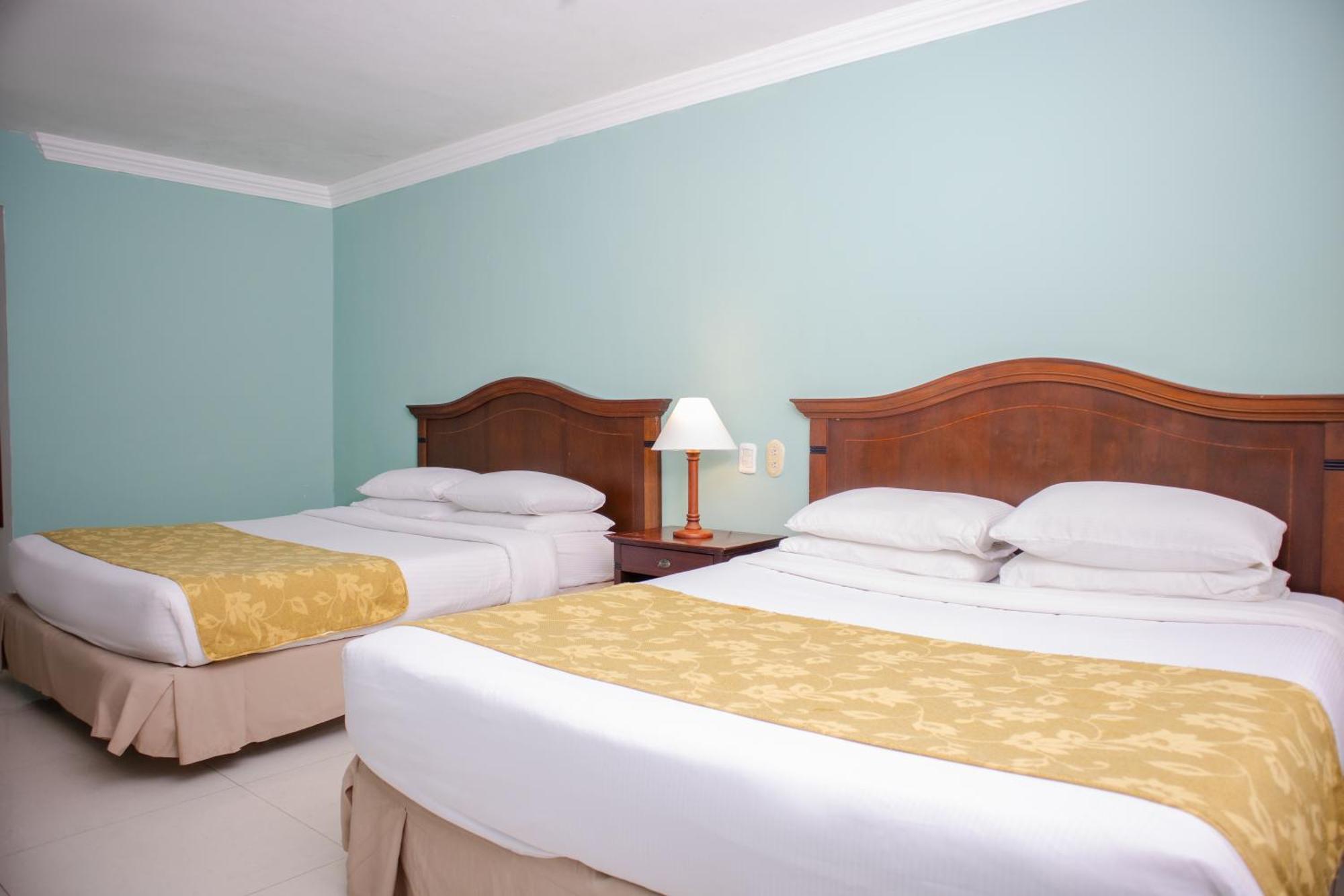 Hotel Faranda Express Puerta Del Sol Barranquilla, A Member Of Radisson Individuals Barranquilla  Bagian luar foto