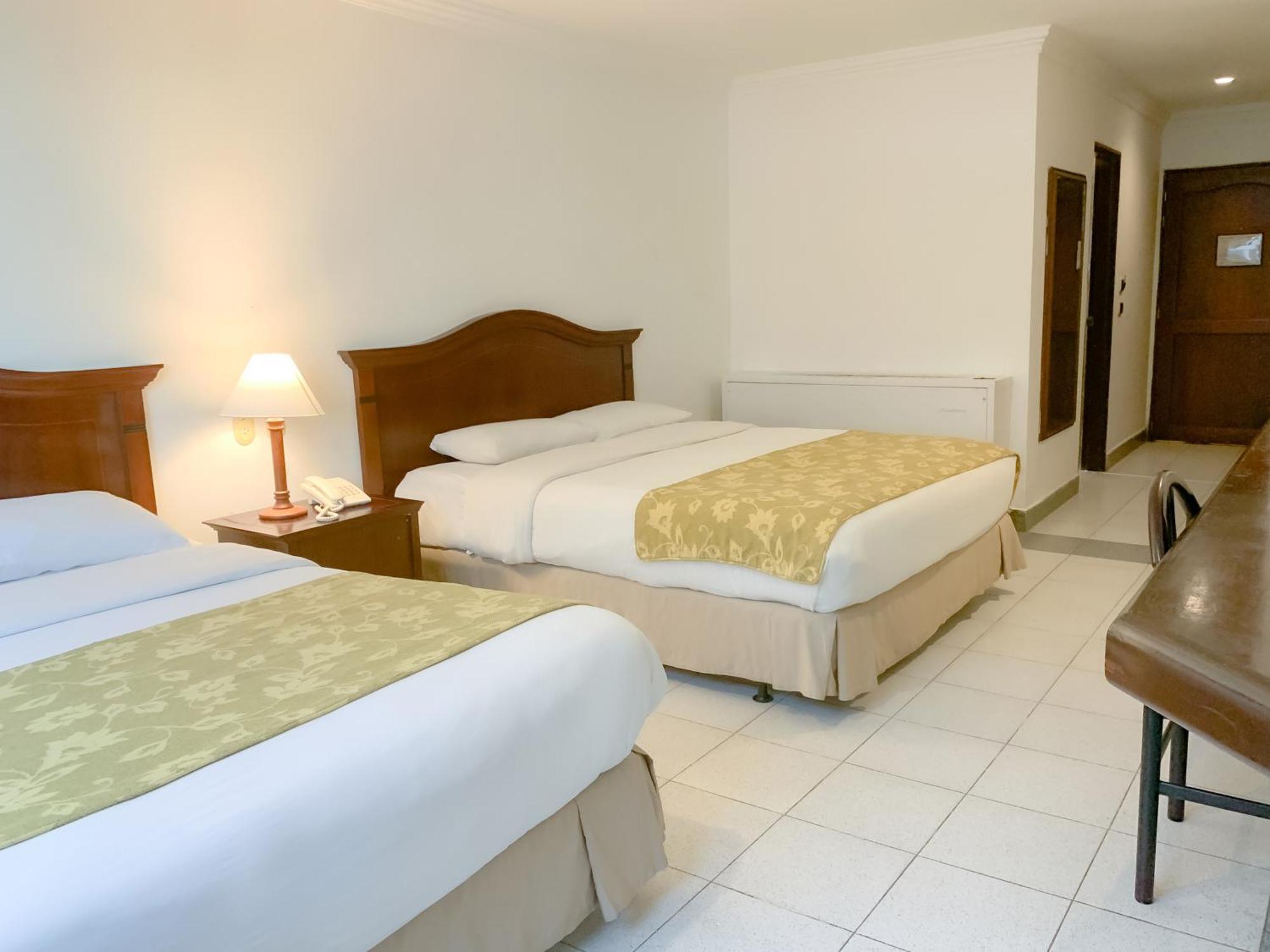 Hotel Faranda Express Puerta Del Sol Barranquilla, A Member Of Radisson Individuals Barranquilla  Bagian luar foto