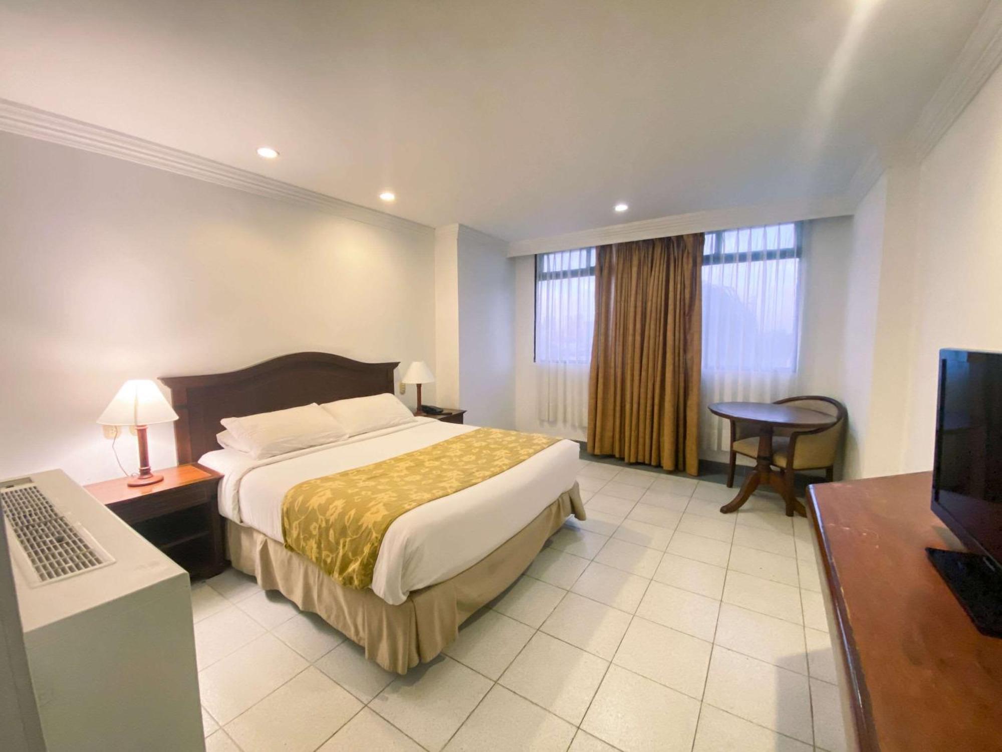 Hotel Faranda Express Puerta Del Sol Barranquilla, A Member Of Radisson Individuals Barranquilla  Bagian luar foto