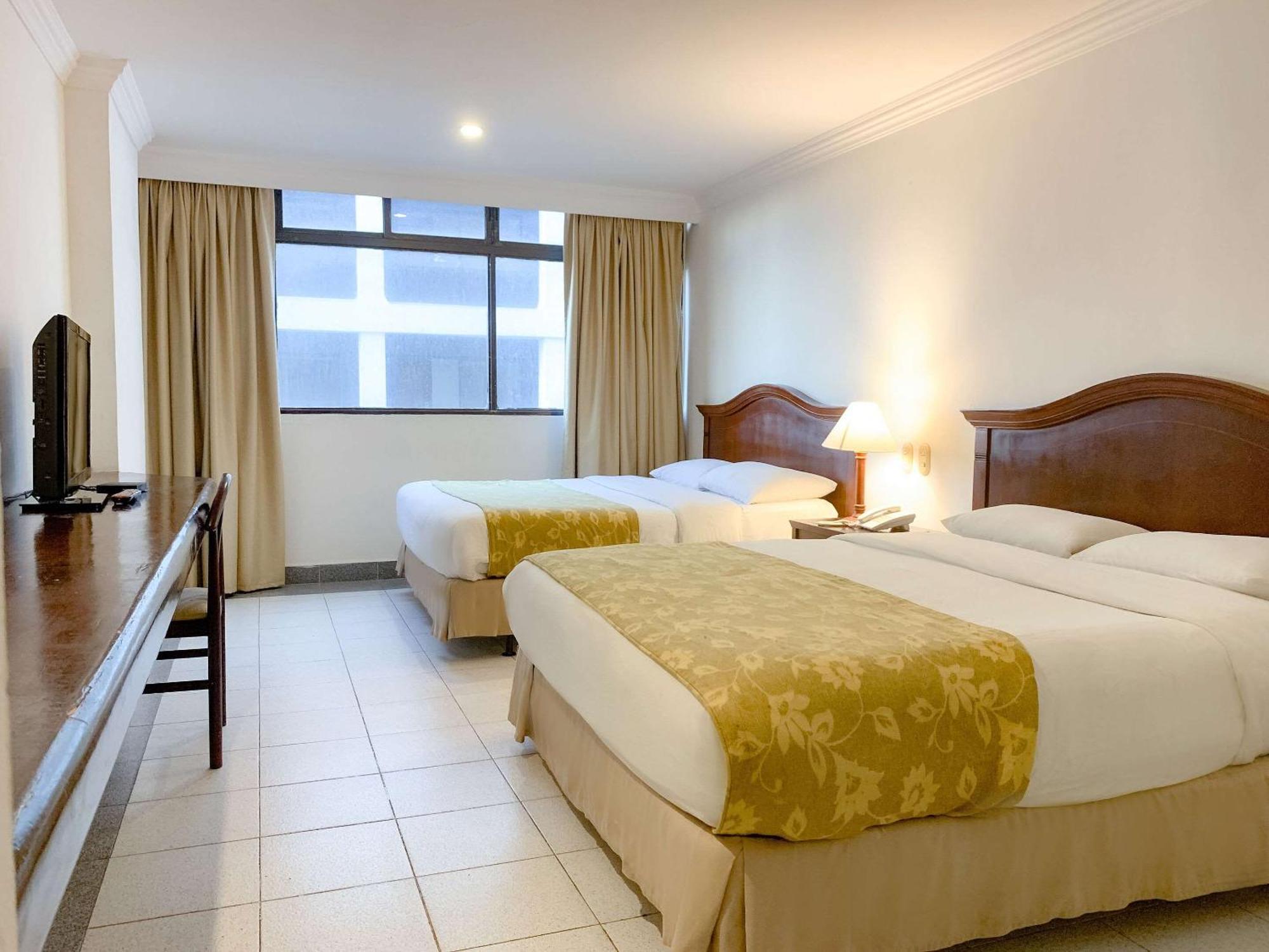 Hotel Faranda Express Puerta Del Sol Barranquilla, A Member Of Radisson Individuals Barranquilla  Bagian luar foto